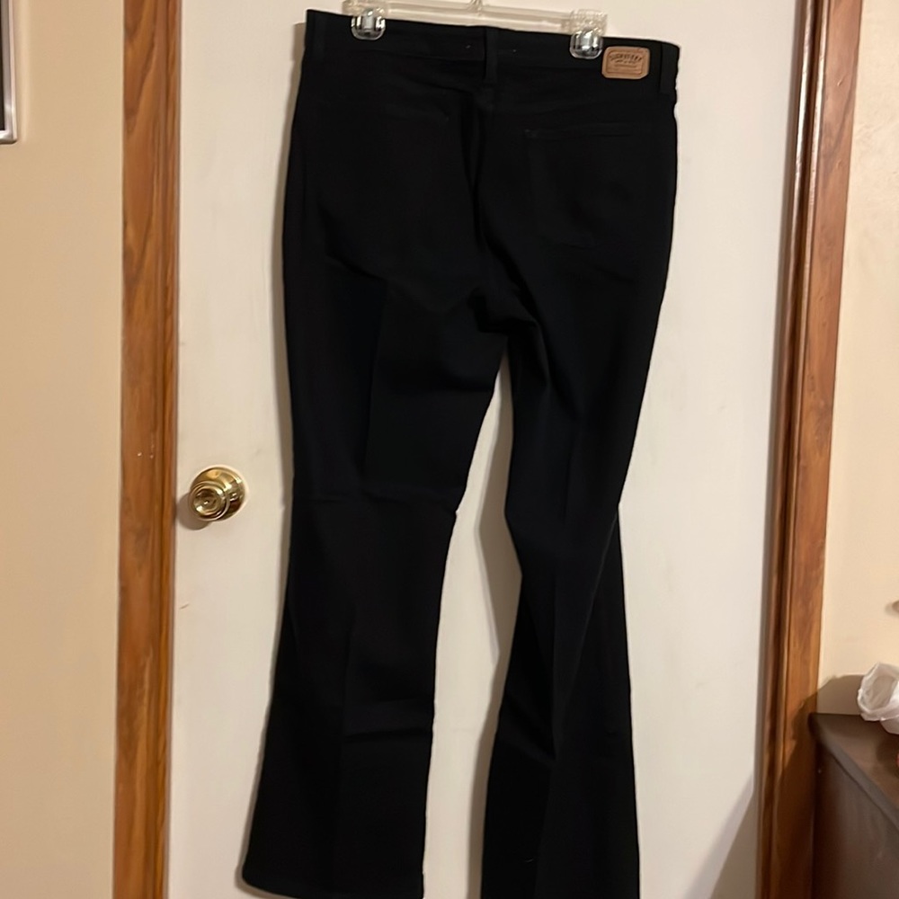 Levi Strauss size 18 M jeans